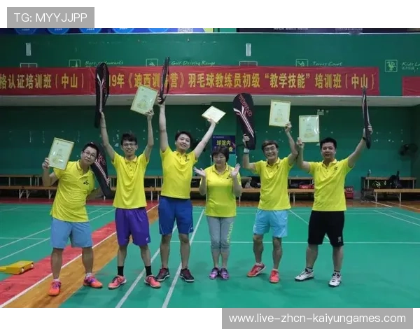 冠军球队教练团队荣获市级表彰，肯定贡献，冠军教练得多少钱